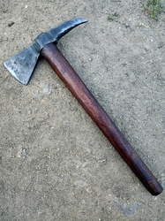 Kovaný "Spike" tomahavk